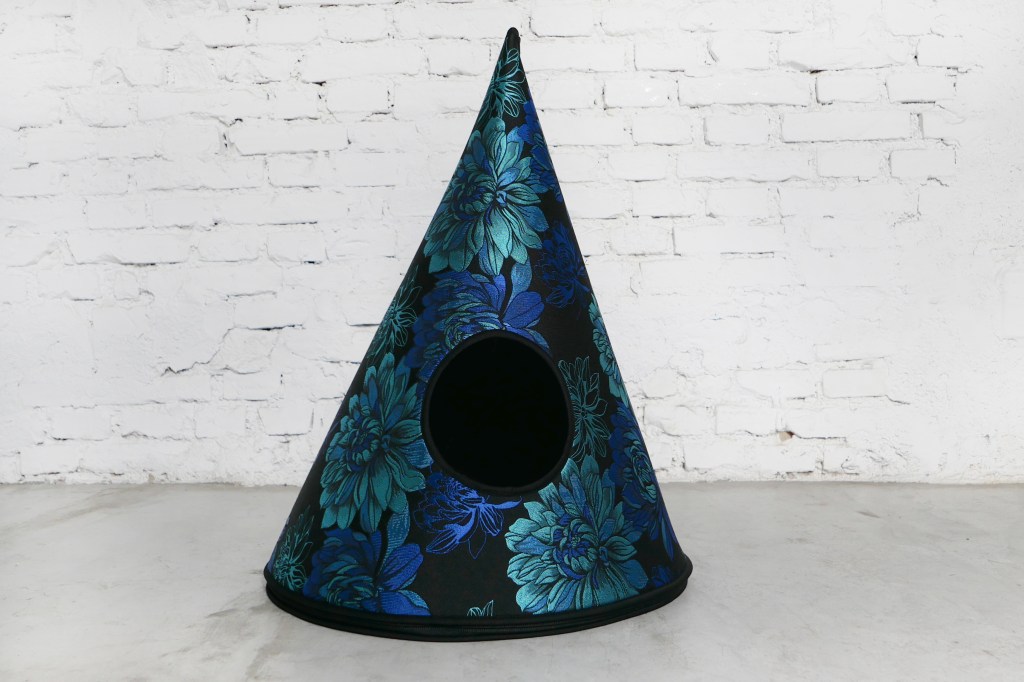 Merlino, the cat’s&nbsp;bed!